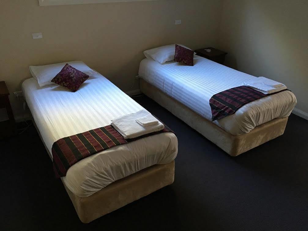 Hillview Farmstay Gundagai Esterno foto