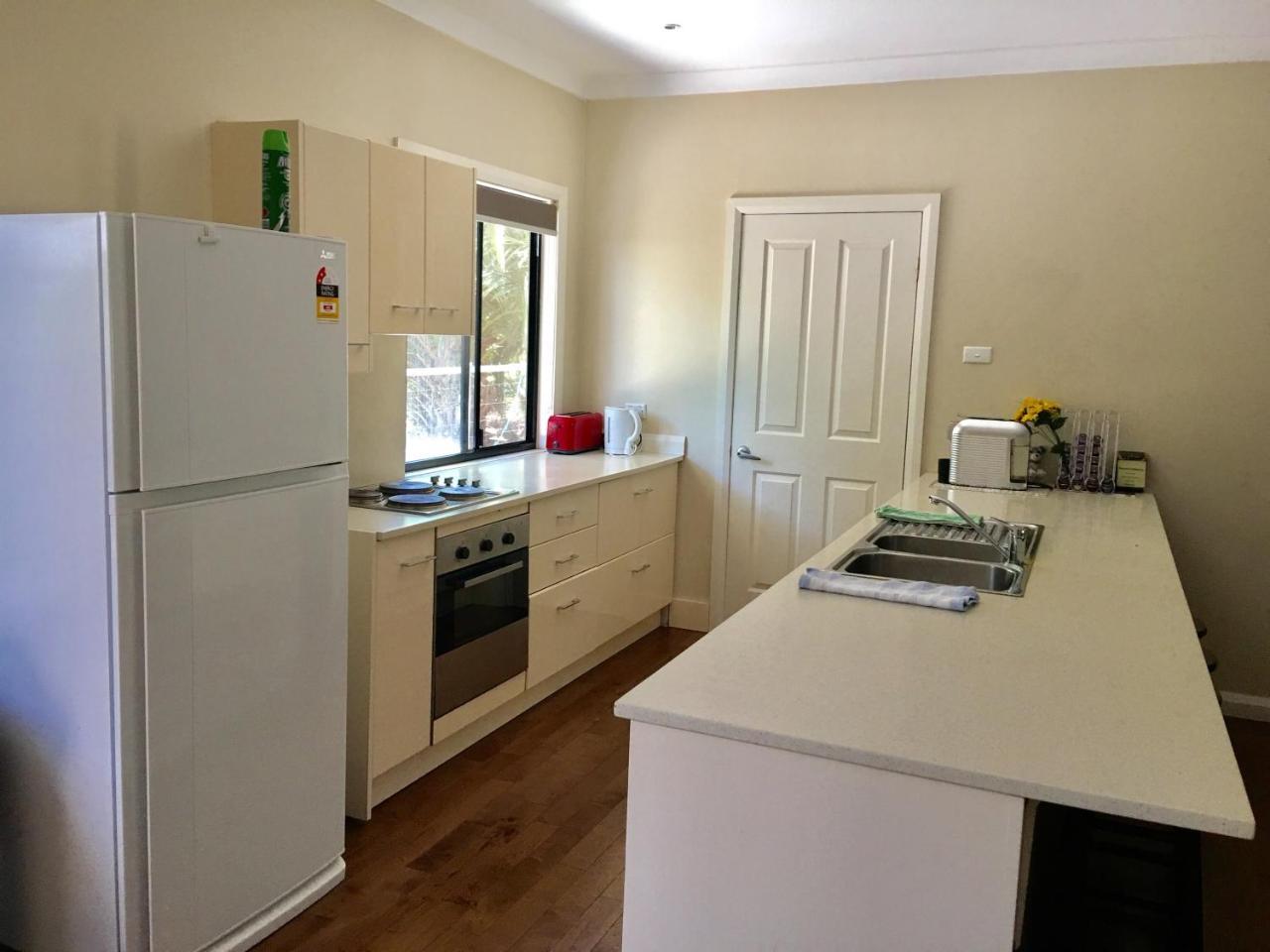 Hillview Farmstay Gundagai Esterno foto