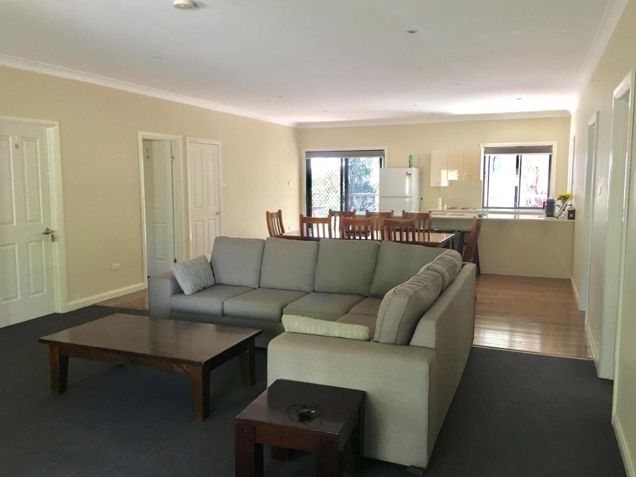 Hillview Farmstay Gundagai Esterno foto